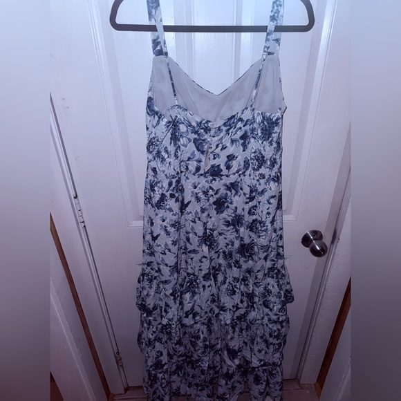 Abercrombie & Fitch Floral Drama Ruffle Tiered Maxi Dress SZ XL NWT - Picture 3 of 7